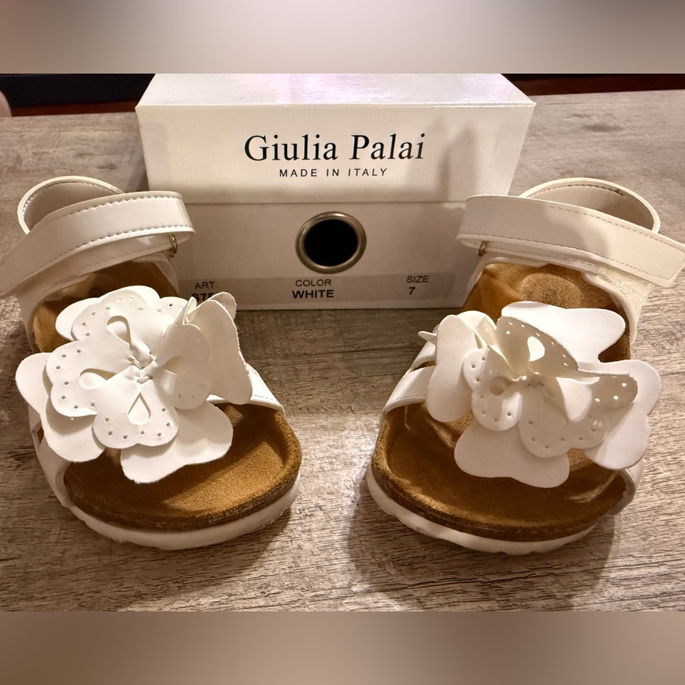 Adorable summer sandals for your cutie patootie.